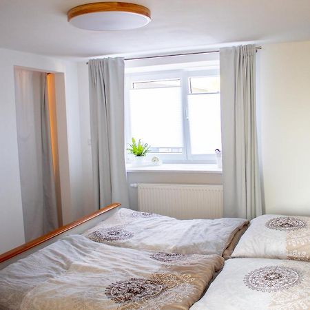 Ferienwohnung am Kugelbaum Lunzenau Exterior foto