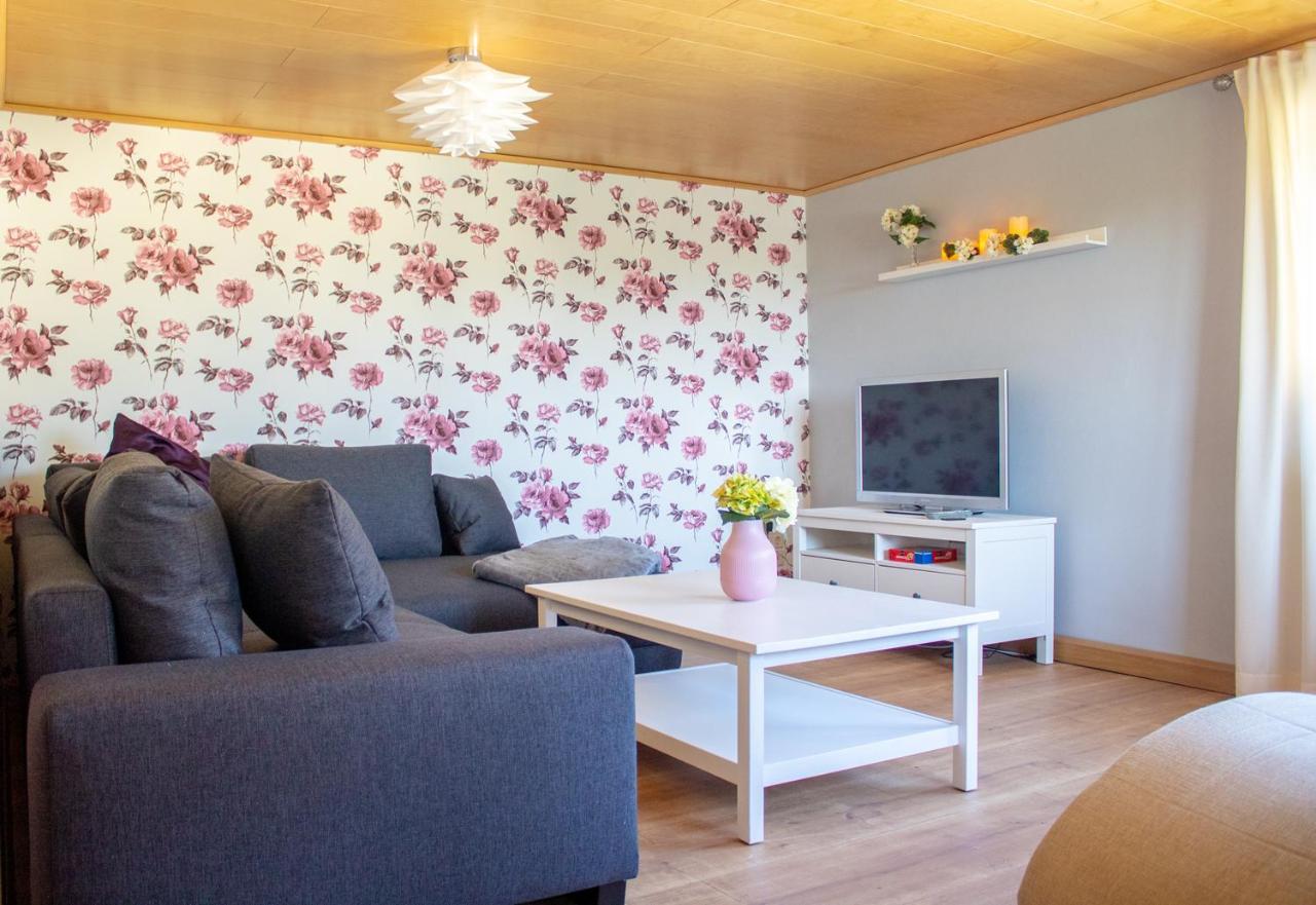 Ferienwohnung am Kugelbaum Lunzenau Exterior foto